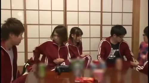 『修学旅行』突き過ぎないで!　女子校生の極秘映像!