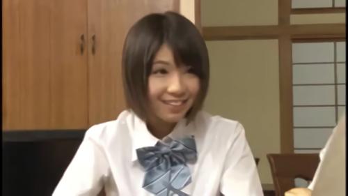 『陰部』ある日娘が幼馴染を我が家に連れてきた。その子がお風呂に入っているのにうっかり扉を開けてしまった俺。若い女の裸体を目の前に、発情して！