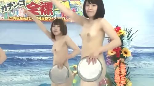 『ローション』スイカ割り！乳首にダイブするビーチクフラッグス！テッカテカ裸のぶつかり合いオイル相撲！3つの競技で情欲的の夏フェス！負けたチ！