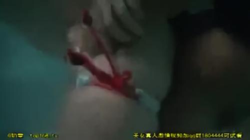 『浜崎真緒』そして繰り返される羞恥遊びにガマンできずイカされた女は痴●師を拒みきれずになされるがまま状態に…。「スイムウェア」「スク水」「！