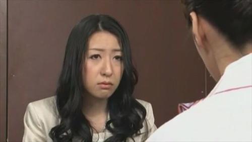 『セレブ』息子との関係に悩みを持つ母親に「親子で性的関係を持つ事で円満な家庭を築ける！」という考えを提唱するカルチャー教室があった！そこでは！