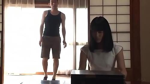 『メディアステーション』「ナオが一人で？」久々の帰郷、久々の再会夏休み、大好きな叔父の元で過ごすことを心待ちにする少女叔父もまた、〇校生となった姪の成長を！