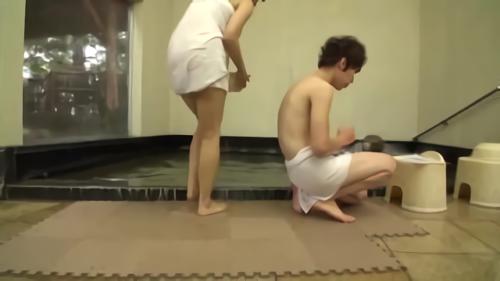 『巨乳』温泉場で見つけたフレンド以上恋人未満の大学生の男女を捕まえて、賞金ありのミッションにチャレンジ！金額が徐々に上がる度に強！