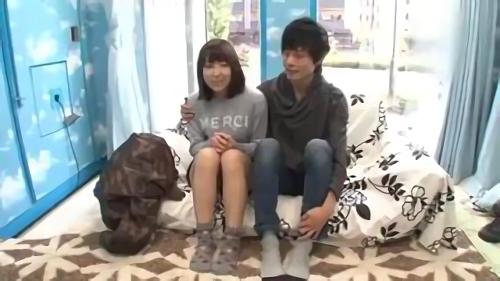 『素人』街行く素人人妻に「悩める男性を励ましてくれませんか？」と声を掛け、押しに弱くやさしい人妻は、早漏君たちをやさしく手コキをしてくれ、！