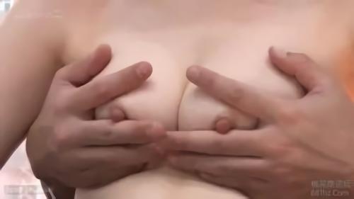 『女子校生』素人娘にカメラの前でインタビューしても普通の答えしか返ってこない…しかし乳揉みしながらインタビューしたらどんな答えが返っ！