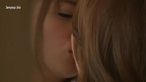 『人妻』こんな遅い時間になっても妻の梨夏は帰ってこない。隣の女の所へ出掛けているのは分かっているんだ。あの日、梨夏があの女にイカ！