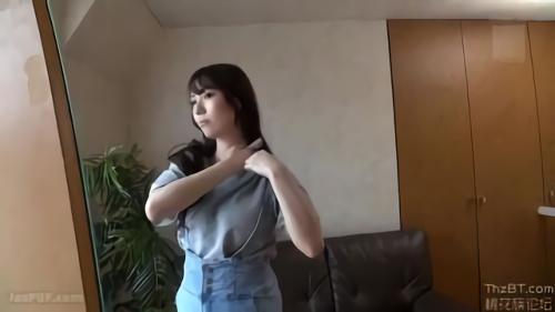 『おっぱい』ハンカチ片手に汗を拭うお姉さんをナンパしてモニターになってもらいました！