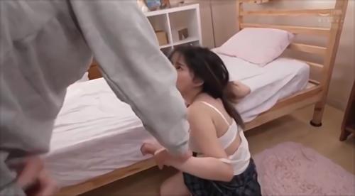 『OPPAI』母が再婚して出来たお義父さんの事が私は大嫌いだった…。野蛮で乱暴ですぐ母に八つ当たり。私を見る目も親視点では無く男視点。舐めるよう！