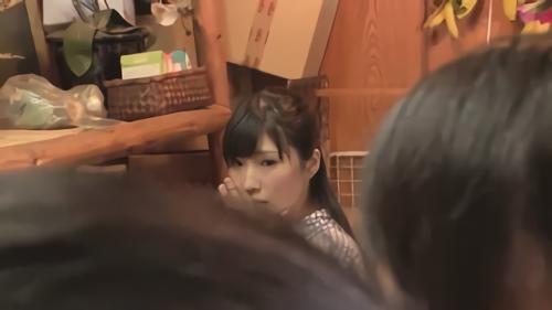 『自慰』某所にあるスパリゾートはレズビアン達が集うハッテン場だった。そこに何も知らずにやって来た可愛いノンケ女子はやがてレズビアンしかいな！