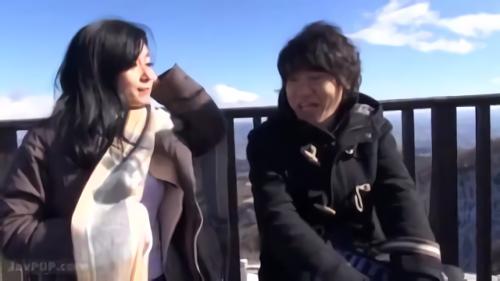 『巨尻』旅情AVの最重鎮高橋浩一が撮り描く、●校教師と生徒の湯煙ドラマ関係のもの。ミノルは市民絵画展に出展の申込みに行ったら、偶然！