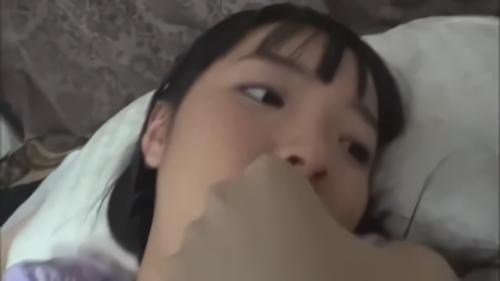 『美少女』ママが帰省し、お義父さんとツーショットで過ごすことになったゆい。お風呂に入ってきたお義父さんにシャワーを秘部にあてられ、！