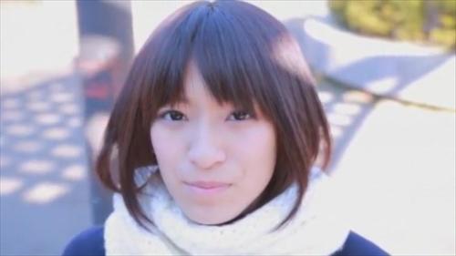 『個人撮影』同級生が授業中の平日昼間、18歳のルリちゃんの生活に密着することにした。この大人しくて純情そうな子がファックをする姿が全くイマジネ！