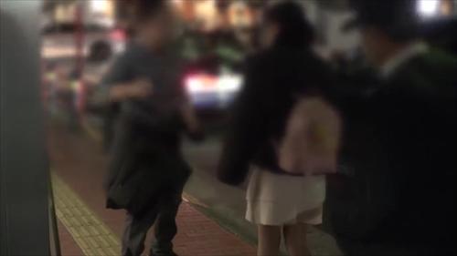 『お漏らし』うんぱいって知ってる？バズりまくった驚異のHカップ爆乳を揉んで、舐めて、チンポをパイズリ…。そして遂にファックまで撮った1年がかり！