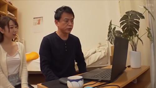 『淫語』「隣人ガチャ」、引っ越し時、隣の住人がどんな人かは住んでからでないとわからない！今回はハズレを引いた美人妻の悲劇のお話。若妻の愛茉！