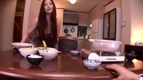 『着衣』爆乳でむちむちなのに超美人な佐山愛ちゃんがフレンドのお姉さんだったら？しかもいつものことながら身体を隠しきれてない身体コン服で僕を！