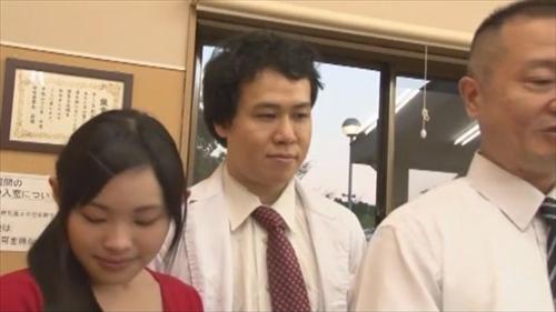 『ベロキス』校内で有名な可愛い3人組のJKに粘り気MAXなローションをかけて感じさせる！ヌルヌルになった髪の毛、肌に張り付く制服…。ローション！