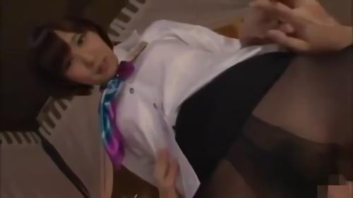 『湊莉久』乳首をじゅるじゅるベロベロ舐めじゃくり、濃厚ベロ接吻で誘惑してくる淫乱エステティシャンは如何ですか？寸止め焦らし淫語と口技！