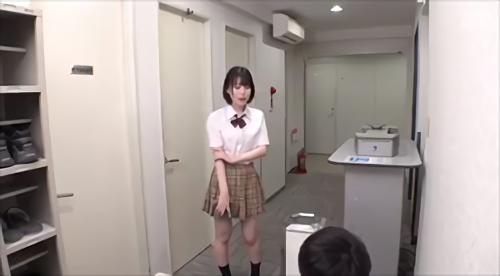 『羞恥』煽動のない退屈な病院内、パンチラによってムラムラして反り立つチ〇ポ！今回は医者や看護師も巻き添え！勃起したチ〇ポに無邪気なJ〇があ！
