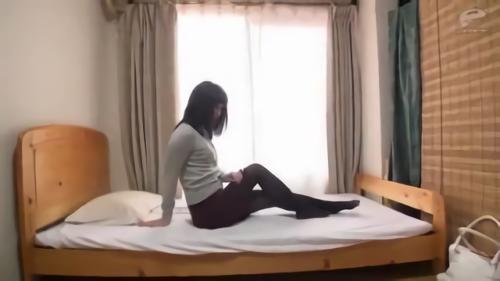 『美尻』街で見つけたタイトスカートご婦人のパンティーラインが浮き出るほどの豊満尻が情欲的すぎて…言葉巧みに自宅へ連れ込みガマンが！