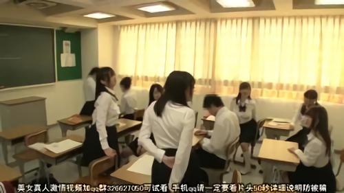 『女子校生』水泳授業の後、クラスの女子の下着が無くなる大事件発生！去年まで女子校で、クラスにただ1人の男である俺が犯人だと疑われたが、もちろん！