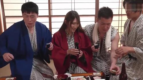 『イラマチオ』春の連休を利用して、夫婦で温泉トラベルへと出かけたのです。結婚2年目子供なし。思えば結婚以来夫婦でトラベルに出た事など一度もなかっ！