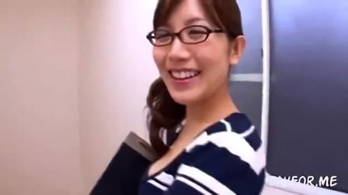 『爆乳』ワタシのオクチでヌキ放題！一緒にいるだけで勃起してしまいそうなほどの情欲的いオーラをハッサンしまくる美泉咲が、オトコを夢中にさせる！