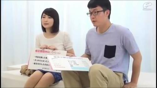 『アダルト』情慾が強すぎることに悩む人妻さんとデカチンすぎて悩む童貞くんが初対面！そんな2人に互いの悩みを解決するために筆おろしミッションにチ！
