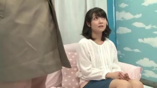 『中出し』録画に協力していただきました。一人Hを見てもらうだけのはずが、手コキ～フェラ、ラストは性格が良すぎて筆おろしまでお付き合い！？様々な職業の美人お！