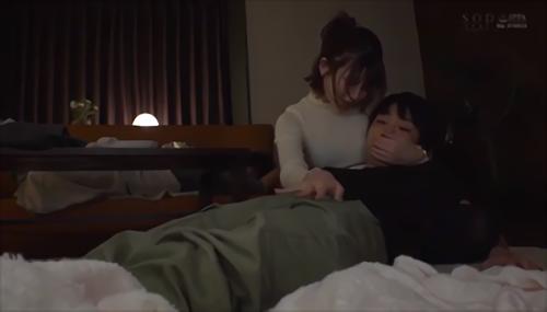 『淫語』超密着・超囁き・超小悪魔！声を出せずに唯井まひろに犯〇れまくる！！！かわいすぎるスマイルが超接近状態！こんなシチュエーションでも勃！