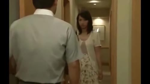 『フェラ』50歳美熟女＜安野由美＞マドンナ移籍＆専属第二弾作品です！お見合い結婚で浩と一緒になって早20年。息子も家を離れ、由美は！