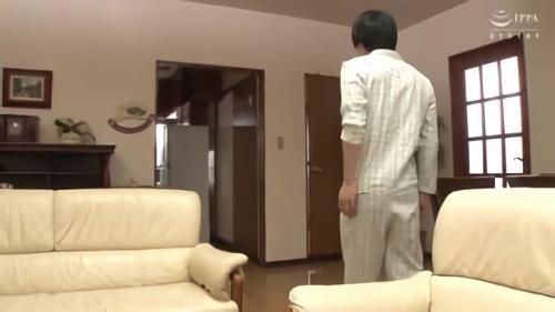 『巨乳』生着替え、最高のタイミングで!