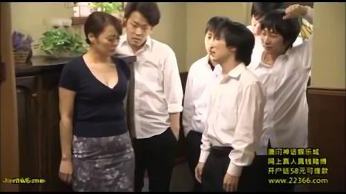 『クンニ』けんかっ早い健の性格は同級生たちからも煙たがられ遂に「反乱」を起こされてしまうのだった。信じていた仲間たちから裏切られた健は、ショ！