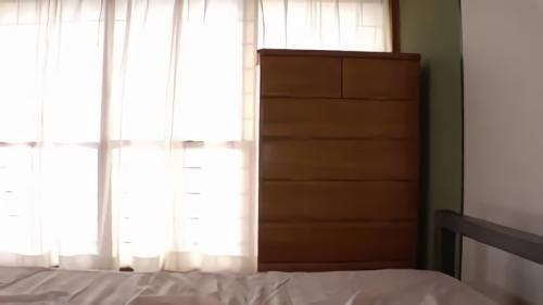 『巨乳』マンションの向かいの部屋のエレガントな人妻。薄着で洗濯ものを干したりしてるのを見かけて以来、つい気になって覗き見するよう！