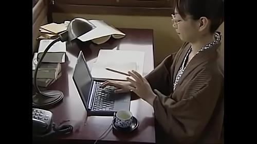『美尻』何も知らぬは亭主だけ。震える唇、叫ぶ淫語、カイカンにヒクヒクする女体！