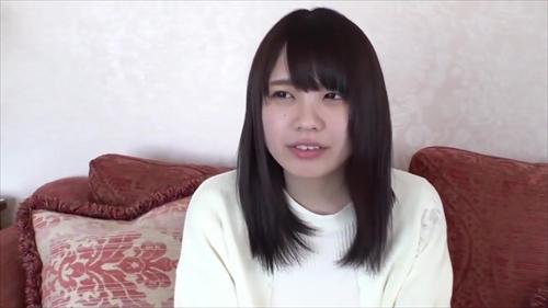 『JD』街で声をかけたうぶな素人女子大生達。ケイケン人数も少なく積極的なファックというものを知らないので、男の上にまたがり自分から腰をふる！