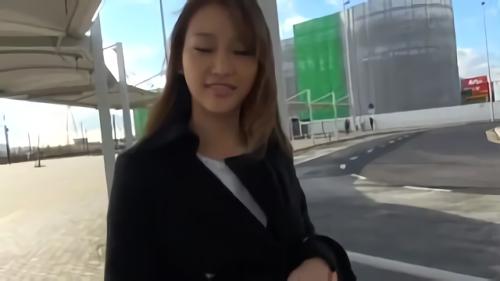 『主婦』突然、見知らぬ男によって届けられた1枚のDVD。そこに映し出されていたのは最愛の妻が痴●に遭う有様だった。逃げることも出！