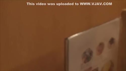 『立ちバック』関係のもの第6弾は「寝ている子どもの傍で拒みながら感じまくる人妻」「ホットヨガのスタジオで嫌がりながらも汗が身体から噴きだしセンシ！