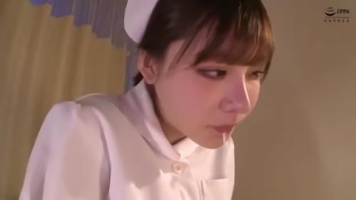 『看護師』精子、逃げられない患者たちは夜な夜な襲われそれを見つける先生も襲われてしまう。手コキ足コキそして強●騎乗位ファック強引なフェラ！