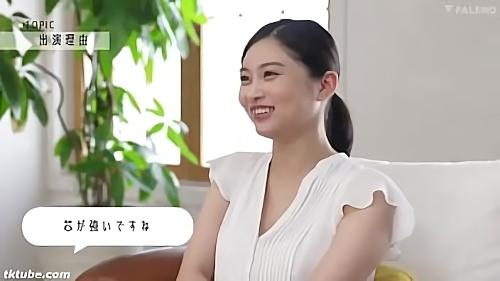 『清楚』五十嵐なつ。誰もが虜になる瞳、表情、バスト、くびれ、お尻。彼女がAV出演に踏み切るまでにかかった期間、5年。秘めていた性的欲求。ド！