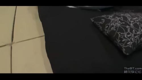 『巨乳』温泉街に居た夫婦をナンパ。ウブな若妻を騙してミラー号に乗せ、血流マッサージと称して、夫がいる前で生まれて初めての緊縛体験！