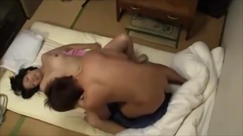『スターパラダイス』溜まった情慾を解消しようとデリヘルを呼んだら、なんとやってきた女の子が同級生だった！えっマジ！？だって学校ではマジメな君がなんでデ！