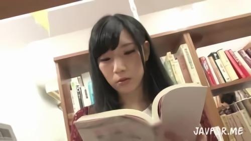 『レズ』同性だから分かる絶妙な愛撫で陥落させる！静かな館内に響くワイセツな声と音。唾液と汁が糸を引くほどの濃厚レズHにノンケ女子の理性は破滅！不許可！