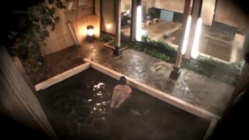 『混浴』本物素人お嬢さんの恥ずかしい表情に男性客も股間を刺激されて大暴発！