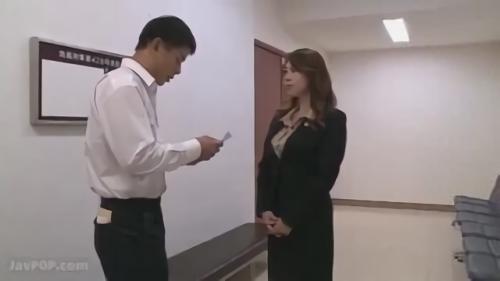 『足コキ』同業者からは女クズ弁護士と呼ばれる風間ゆみ、罪を憎んで人を憎まずをモットーに弱者からの依頼で悪意ある加害者に知恵と美貌で立ち向かう！