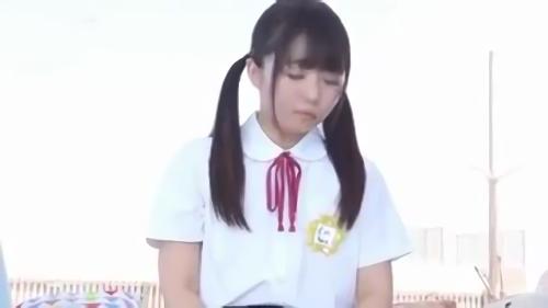 『女子高生』おもちゃ攻めをしていき徐々に「くすぐったいから気持ちいい」に変わっていく様は必見！こんなに良い子を騙してごめんなさい！（に！