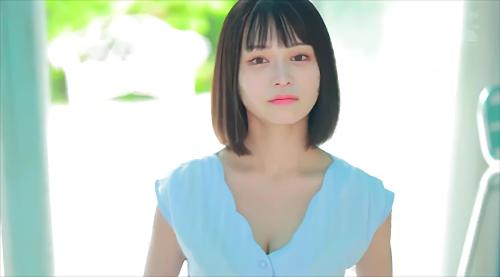 『日向かえで』この度リリースする‘日向かえで’ちゃんという女優さんについてご紹介させてください。10代からグラビアテレビタレントとして活動し20！