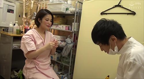 『オイル』奥さん、声を小さくしてください...ここは雑居ビルの一室なんですよ、お嬢さん...。酔っているので、喘ぎ声も出ています...！時は！