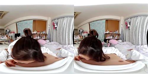 SNSや動画配信サイトで大人気ジャンル【ナイトルーティン】を実際体験できるVR！深夜のド○キにいそうなお嬢さん系彼女と【ダラダラゆ！