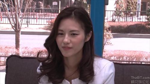 『胸射』入学式帰りの人妻さんをナンパしてミラー号でドキドキ体験！久しぶりの男性とのハグで見せる人妻さんの女としての顔！ディープな乳モミで思！