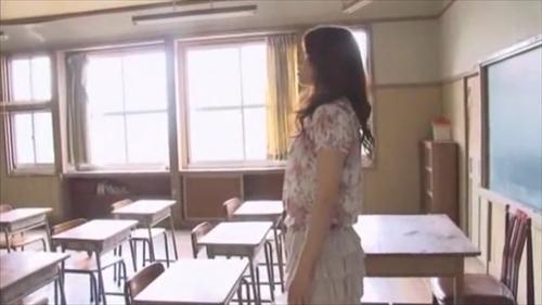 『インタビュー』懸命に伝える性教育…北条の身体を見せつけ女性のいやらしい所まで観察させる。生徒の男性器で射精のメカニズムを教え、ラストはいやらしい！